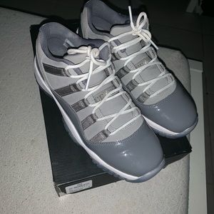 Jordan 11s youth 5.5